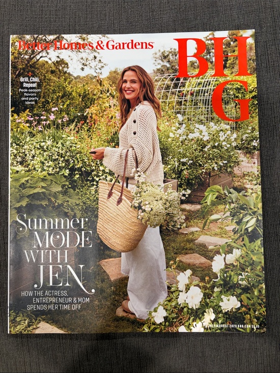 Better Homes And Gardens Other - Better Homes & Gardens Magazine - July/Aug 2026 - Jennifer Garner     home decor